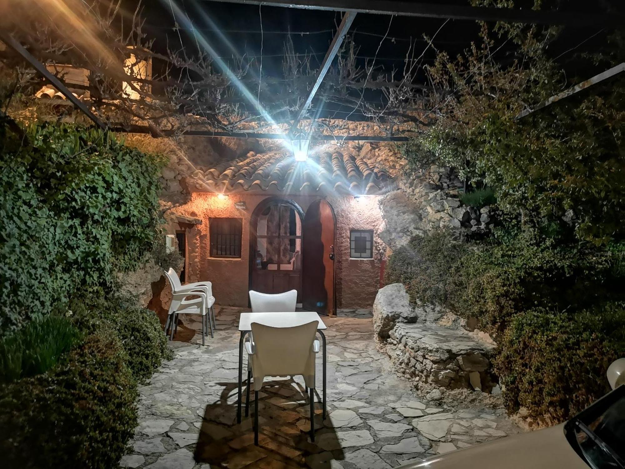 Cueva El Parral Guest House Pegalajar Bagian luar foto
