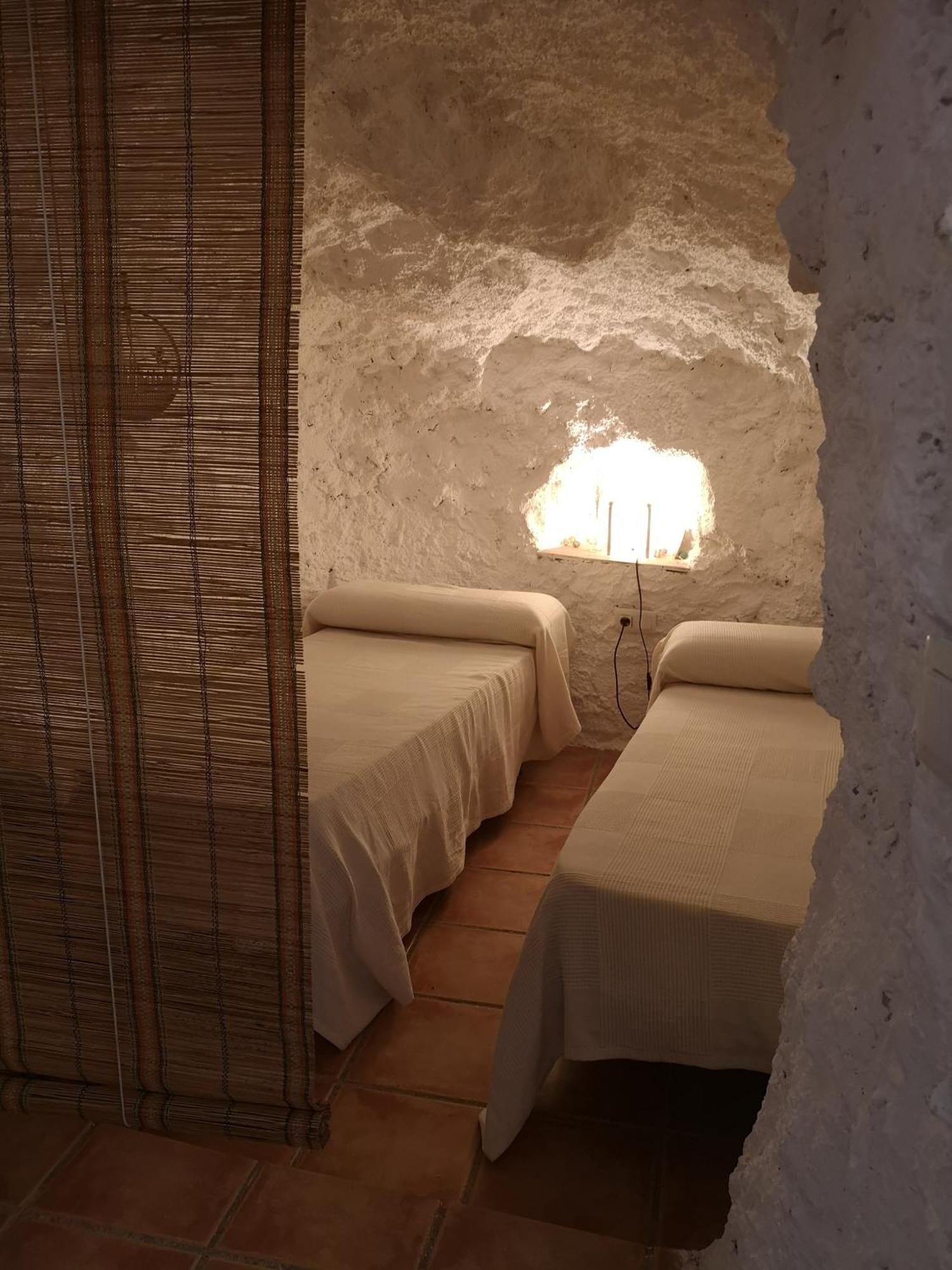 Cueva El Parral Guest House Pegalajar Bagian luar foto
