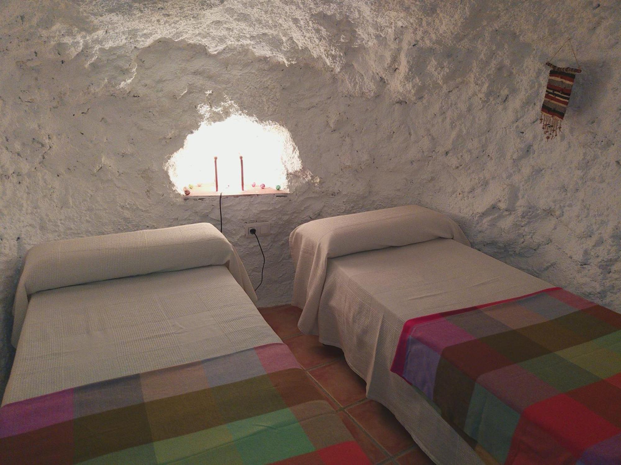 Cueva El Parral Guest House Pegalajar Bagian luar foto